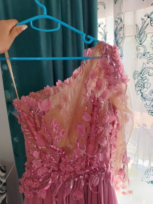 Rochie de seara eleganta