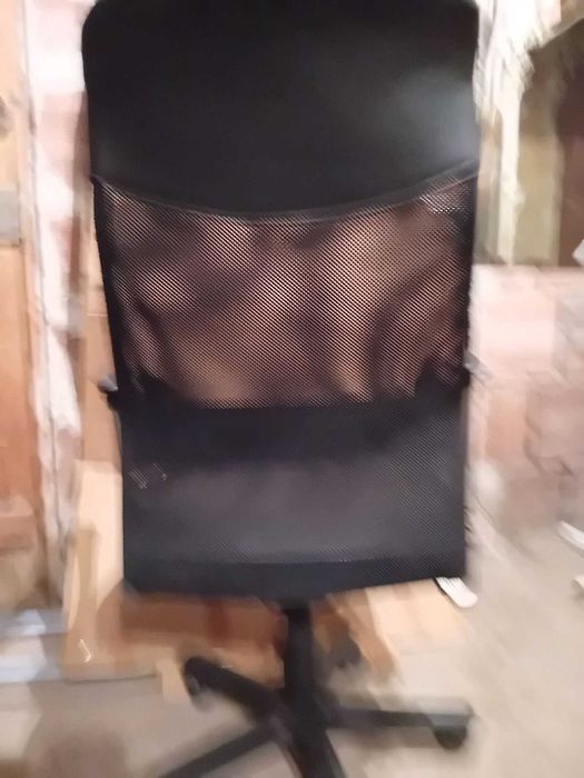 Офис стол с подлакътници