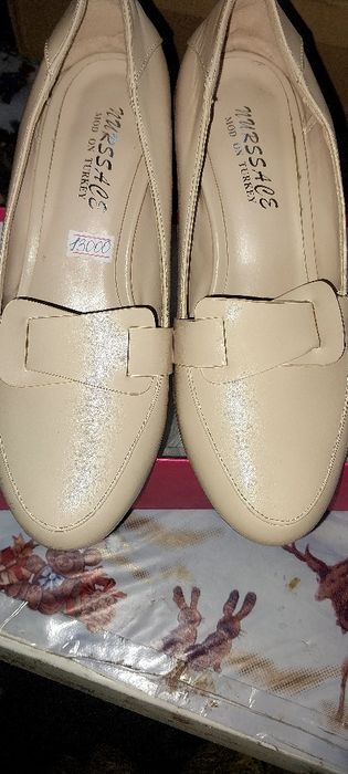 Женская обувь модная