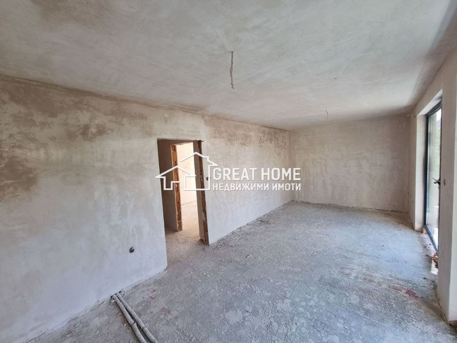 Тристаен Апартамент ! В Нова Жилищна Сграда !