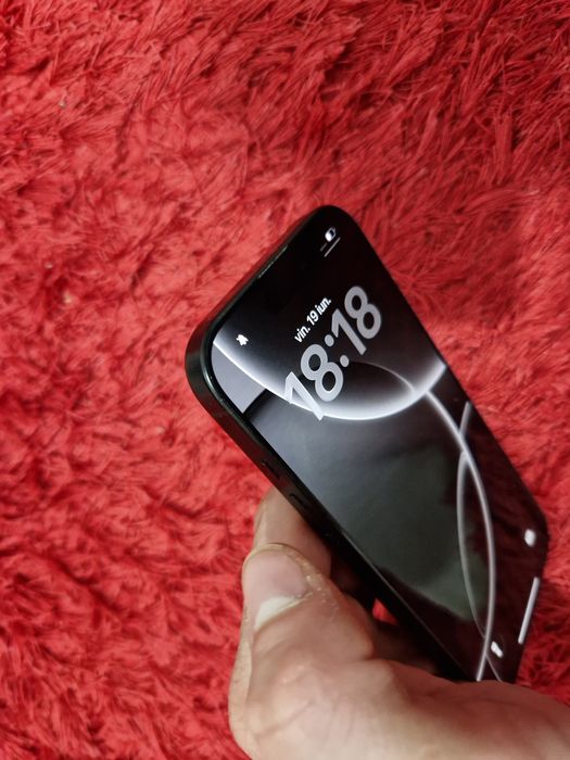 -Iphone 16Pro, ca Nou 128Gb 8Ram ireprosabil Bat:90%-427 cicluri incarcare Black Titanium doar telefonul poze reale nici o reparatie/interventie MDM