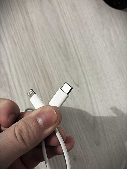 Cablu date original telefon  iphone apple Usb-C Usb-C; Usb-C Lightning