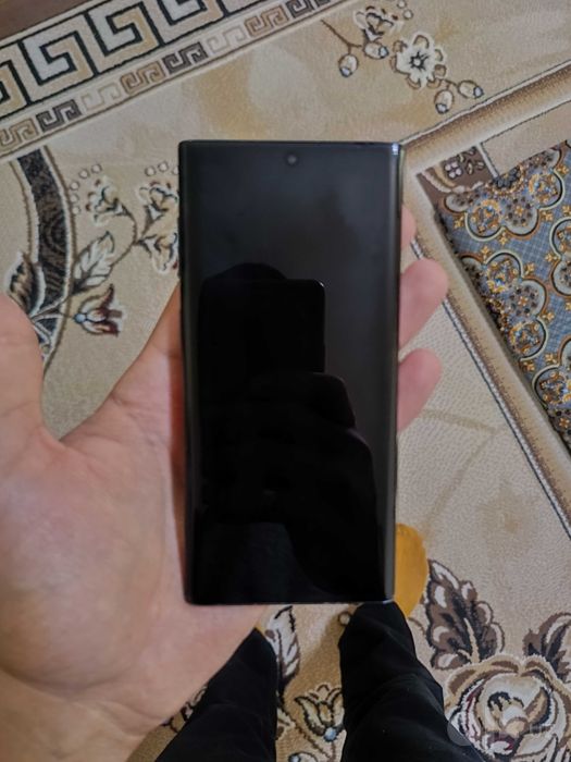 Samsung Galaxy Note10 holati a'lo. Kami bor.
