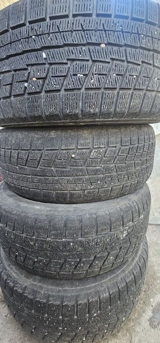 Автомобиль шины.