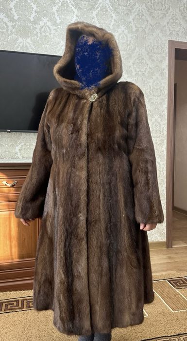 Продам шубу новую
