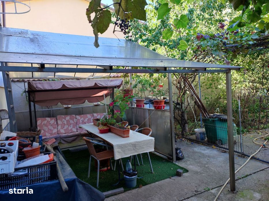 VANZARE SPECIALA Casă / Vilă cu 7 camere, Uverturii MILITARI/Duplex