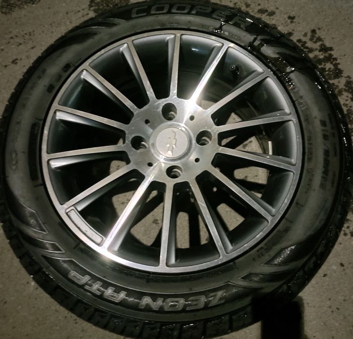 Продам диски с резиной сейчас