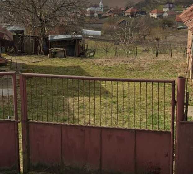 Casa si anexa cu teren si gradina generoasa - Oportunitate unica!