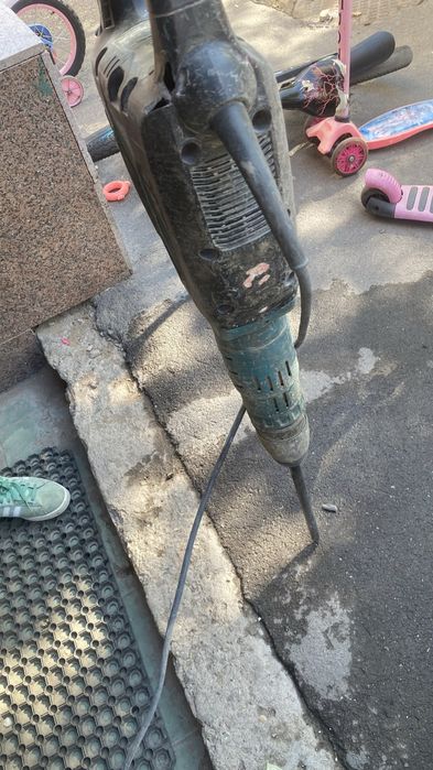 Отбойный молоток