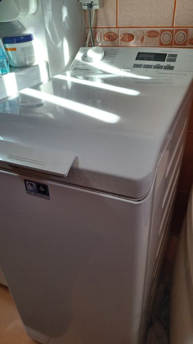 Masina de spalat verticala  electrolux