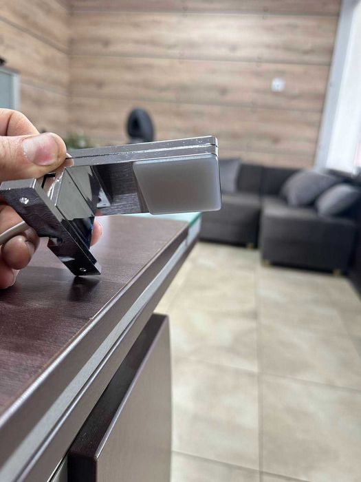 Малка LED ЛАМПА хром за баня (без щепсел) -  5бр.