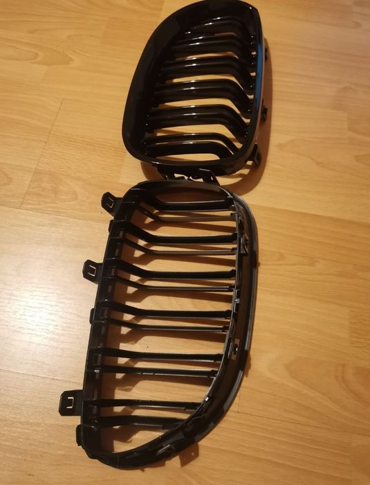 Grila dubla grilaj nari BMW Seria 3 E90 E91 FL facelift negru