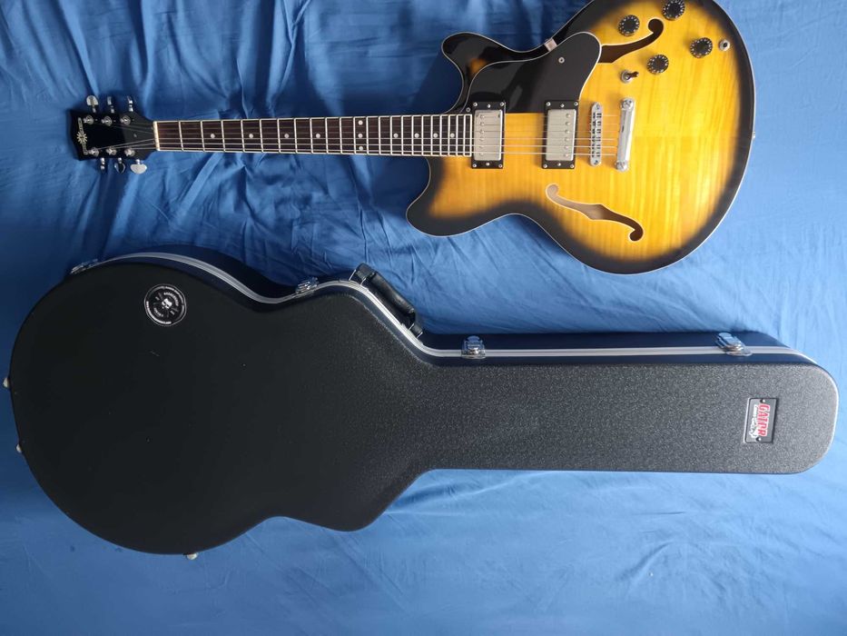 Електрическа Китара  с куфар