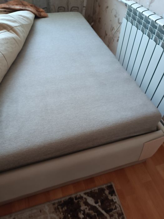 Продаю кровать двух спалка