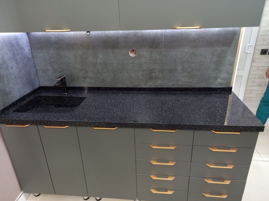 Столешницы из искусственного камня