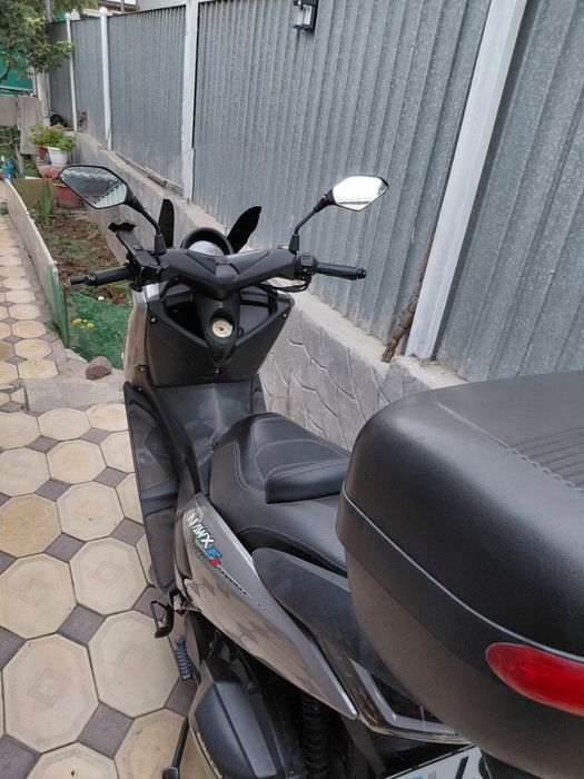 Макси скутер  Nmax zrx 200
