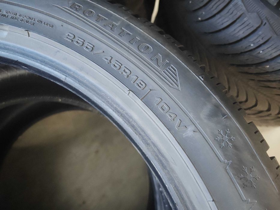 2бр. зимни гуми 255/45/19 Dunlop