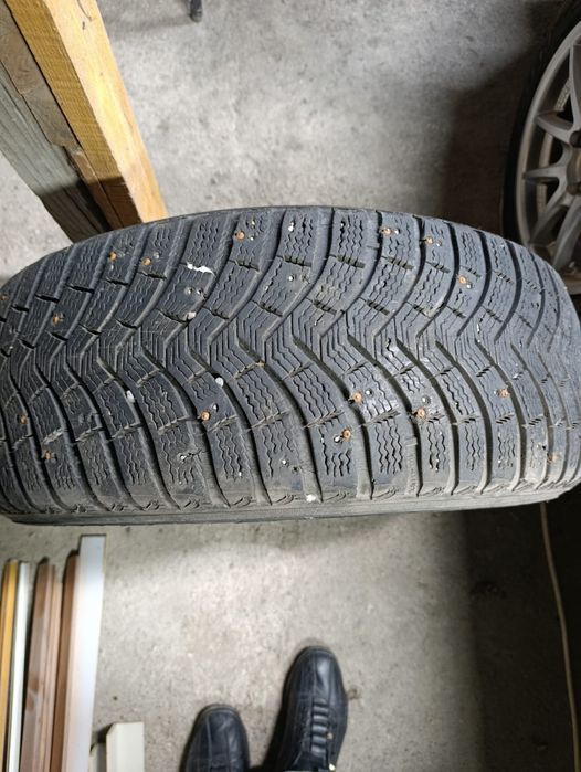 Резина  зимняя б/у