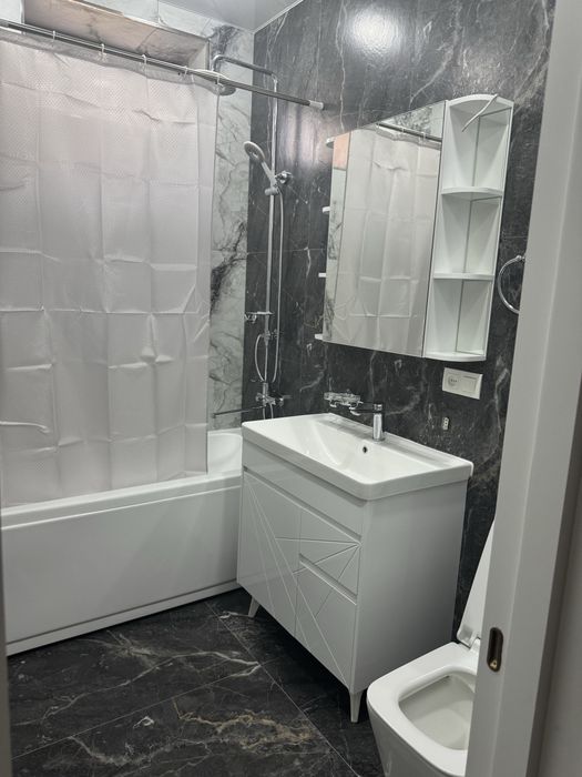 Сдаётся 3-комнатная квартира в новостройке с новым ремонтом!