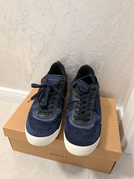 Обувки Cryuf 43 размер