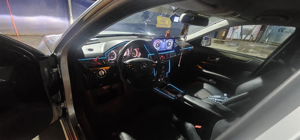 Mercedes Benz E220 CDI 2010