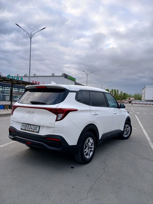 Kia Carens 2025, белый, автомат — почти новая!
Продаётся свежий автомо