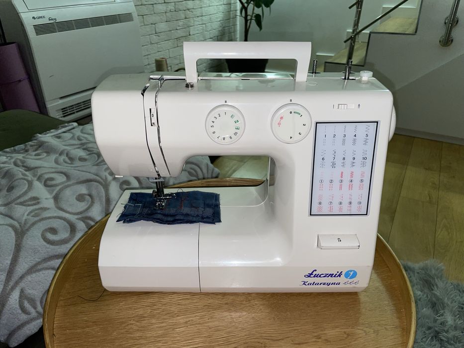 Електрическа шевна машина ,,Lucznik - Katarzyna 444”