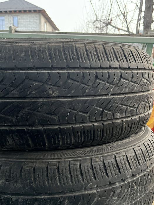 Продам комплект летних шин R17