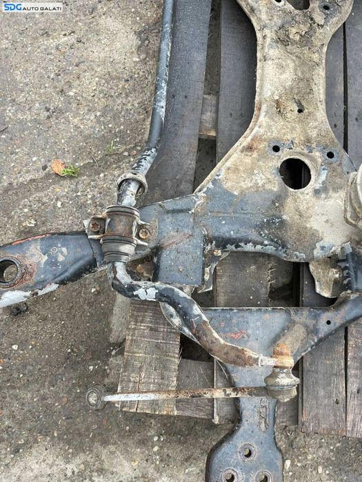 Punte Jug Calandru Fata Suport Motor Mercedes Vito Viano W639 2.2 CDI 2003 - 2014