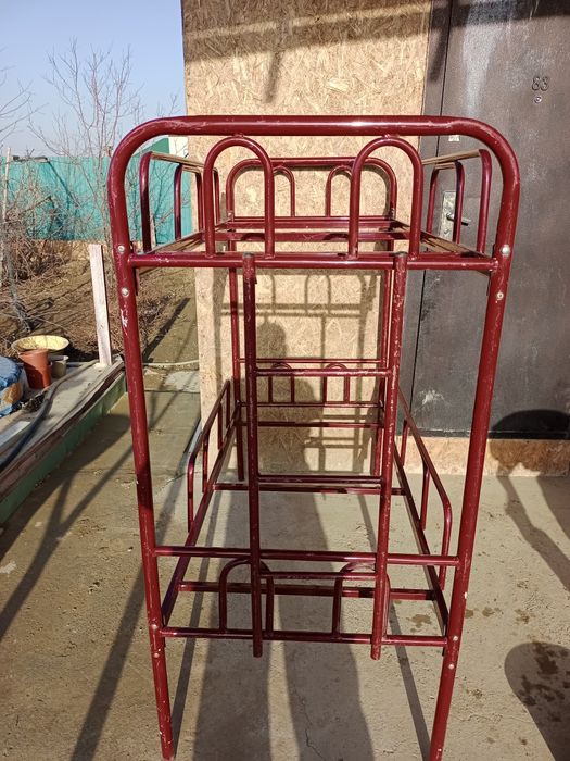 Двухярусный Кроват