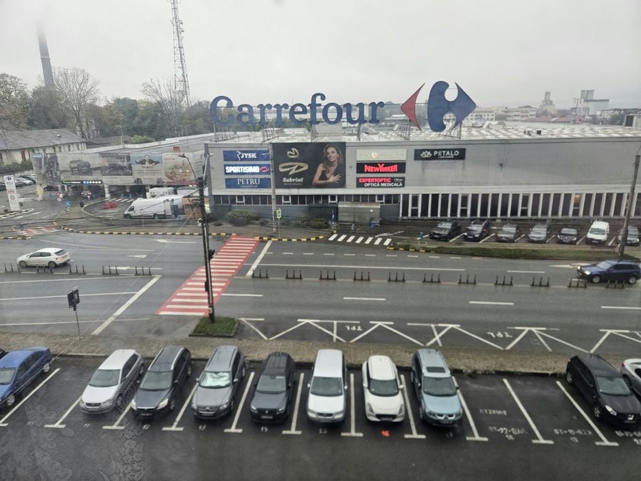 Garsoniera de închiriat,34 mp,zona Carrefour