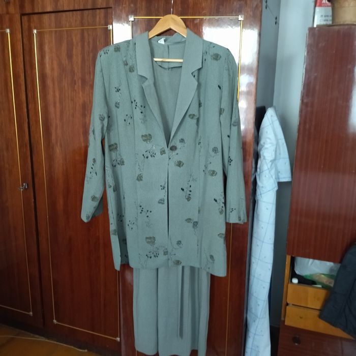 Платье с пиджаком