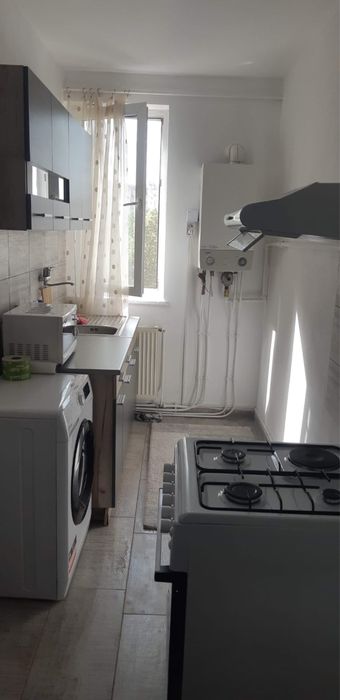 Inchiriez apartament Tg jiu