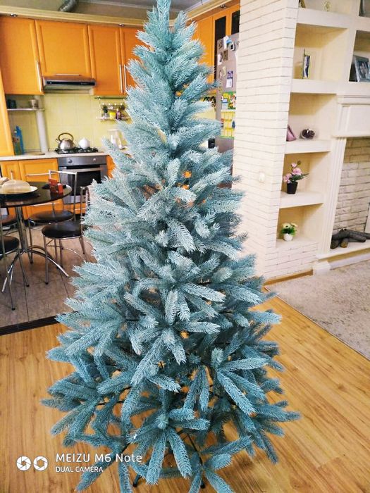Продам Елку 170см - 100% литая
