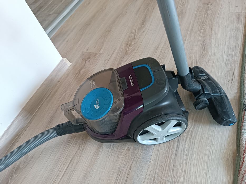 Прахосмукачка Филипс Philips
