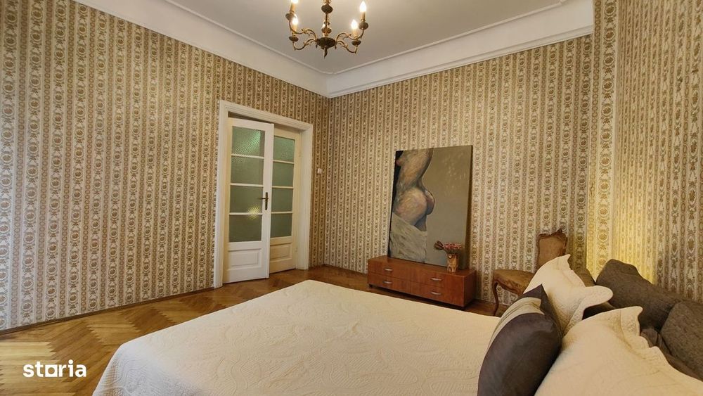 Apartament interbelic elegant cu terasă, pe Vasile Lascăr – lângă Daci