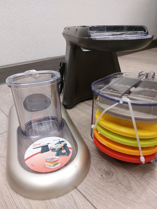 Продам электрическую мультирезку moulinex