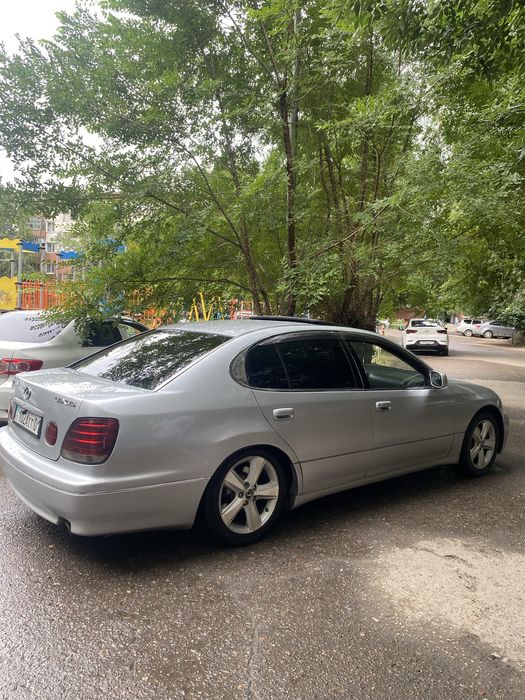 На продаже Lexus GS 300