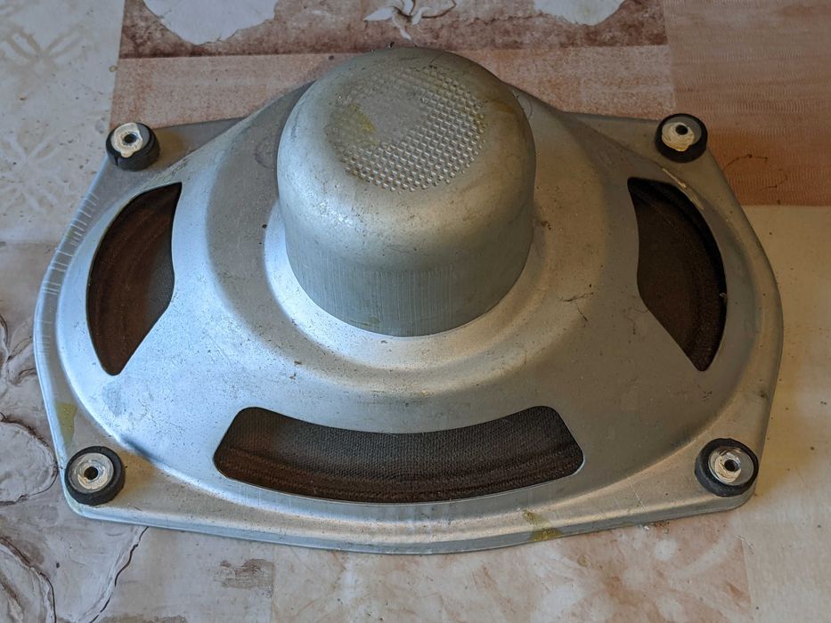 Ретро високоговорител ВАА34 с AlNiCo магнит от българско лампово радио