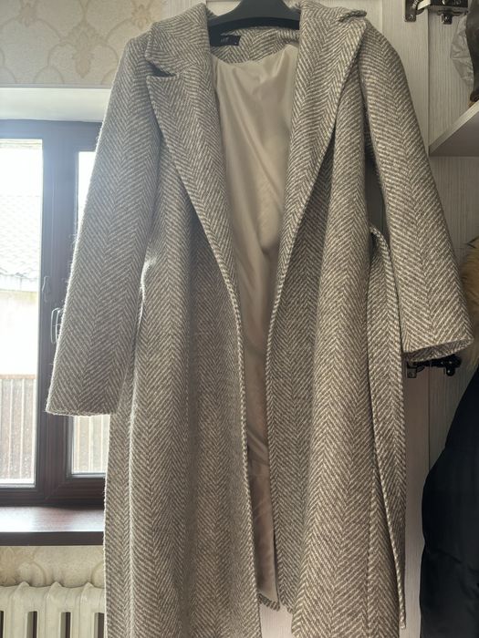 Пальто демисезонное