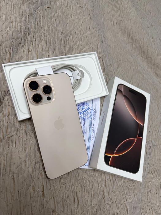Продаю IPHONE 16 pro max 512gb в идеальном состояний