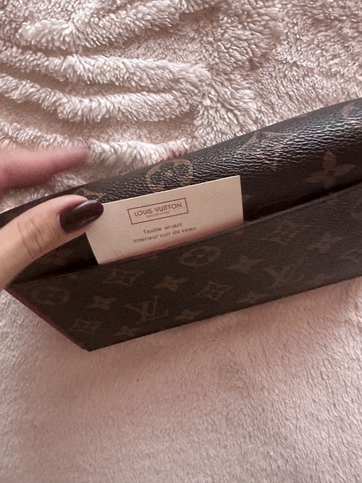 Продам кошелек.