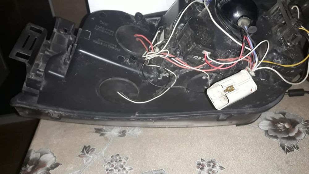 Faruri Mondeo Mk3 tuning cu motorase reglare