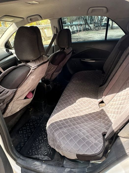 Toyota yaris  2009 жылғы