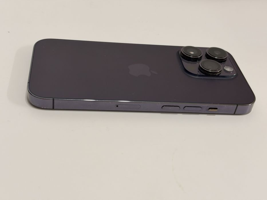 Iphone 14 pro deep purple