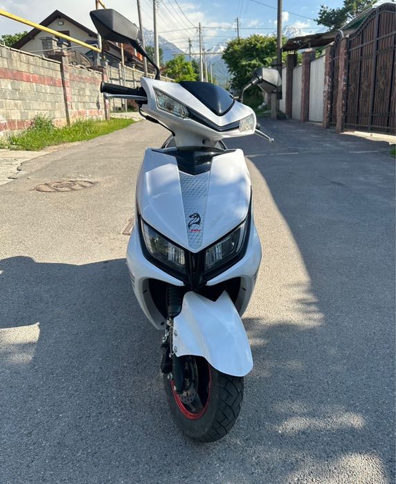 Мопед M8  скутер М8