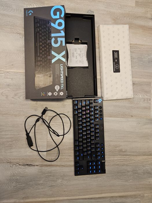 Безжична геймърска клавиатура Logitech G915 (Гаранция)