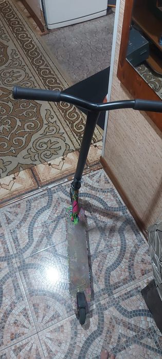 Самокат трюковой Graffiti