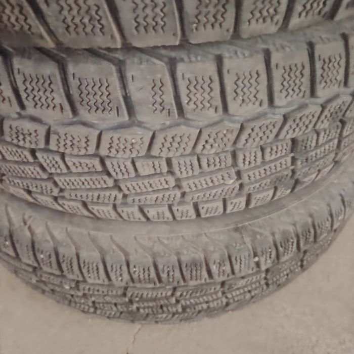 Шины зимние комплект