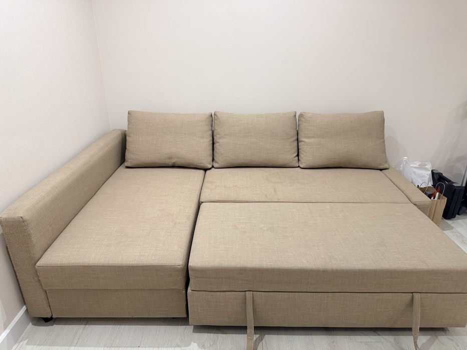 Продам диван угловой